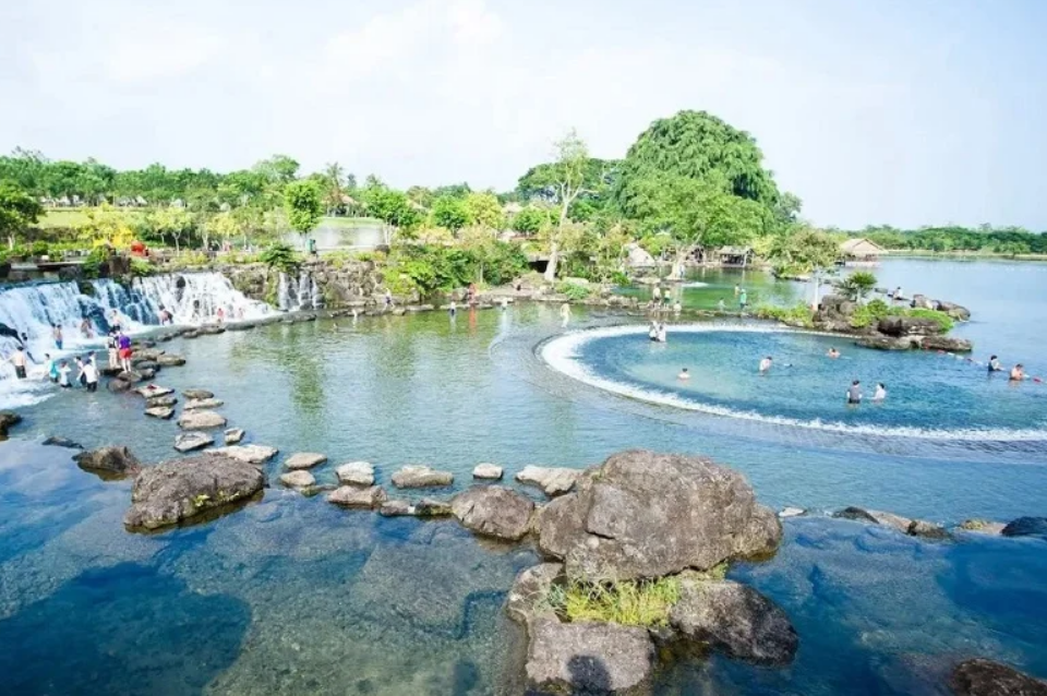 Top 30 địa điểm du lịch Việt Nam tuyệt đẹp nhất 2025